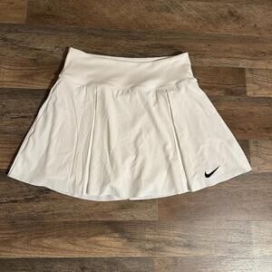 NIKE Tennis Pickleball Golf  Skort Dri-Fit Advantage Size Small White Pockets